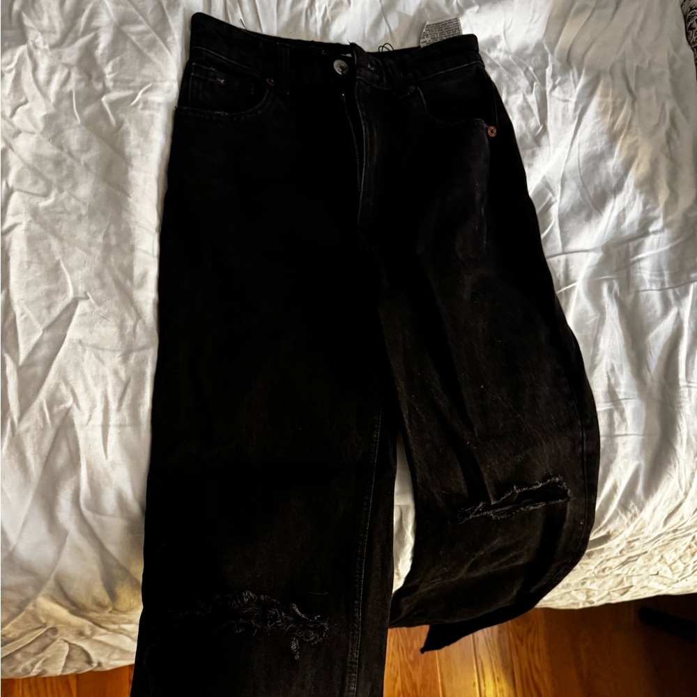 Black Zara jeans